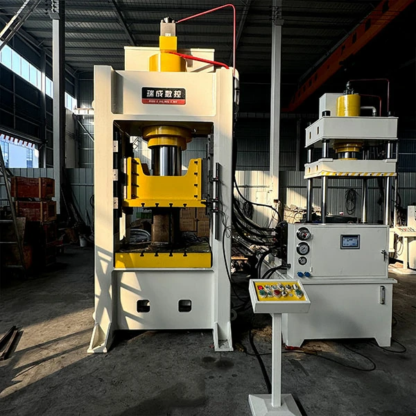 250-ton-closed-frame-hydraulic-press-front-view 250 ton closed type hydraulic press machine for metal forming, front view showing rigid frame structure and heavy-duty design