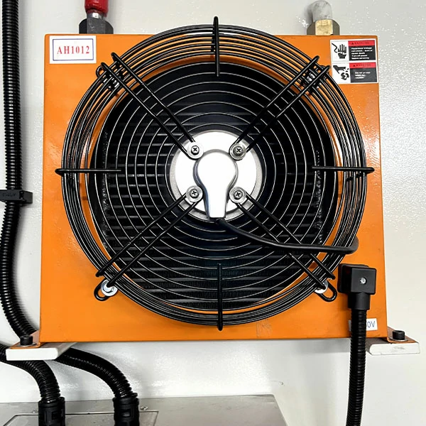hydraulic-press-air-cooling-system-detail Air cooling system of 100 ton hydraulic punching press, ensuring stable temperature control during continuous stamping operation