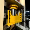 hydraulic-press-slider-detail-multi-rod-ejecting-system Hydraulic press slider detail with multi-rod ejecting system, designed for precision metal forming and deep drawing applications