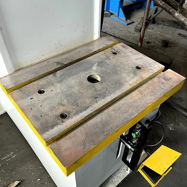 hydraulic-press-worktable-500x400mm-detail 500x400mm worktable of 10 ton hydraulic press machine, precision steel platform for metal pressing and forming applications