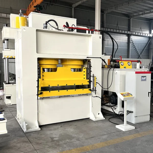 1000-ton-hydraulic-press-left-side-view 1000 ton hydraulic press left side view showing closed loop structure and frame design