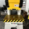 125-ton-hydraulic-press-worktable-ejector-cylinder Worktable of 125 ton hydraulic press machine with ejector cylinder for precision stamping