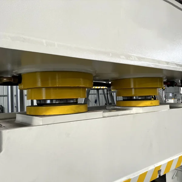 315-ton-hydraulic-press-double-cylinder-system 315 ton hydraulic press double cylinder system for stable metal straightening force