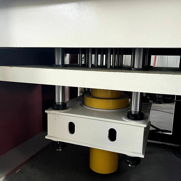 400 Ton Four Column Hydraulic Press 3 Detail of 100 ton hydraulic cushion with 12 rectangularly distributed ejector pins under 400 ton press worktable
