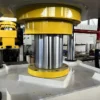hydraulic-press-main-cylinder-detail-160ton Main hydraulic cylinder detail of 160 ton vulcanizing press machine, key component for rubber and composite molding pressure system